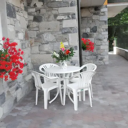 Appartement Charming In 70 M² With Mountain View Livo (Lombardy)