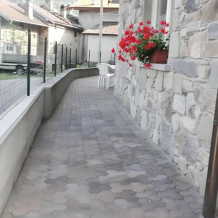 Charming In 70 M² With Mountain View Appartement Livo (Lombardy)
